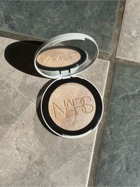 NARS Highlighter